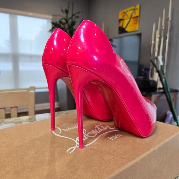 NEW Christian Louboutin Hot Chick Alta 120mm Pinkup Hot Pink High Heel Pumps